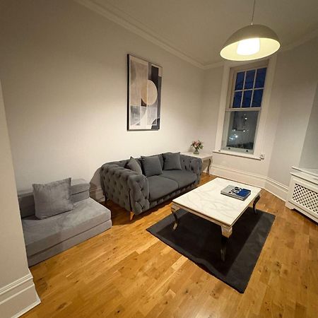 Star London Warwick Mansions 3-Bed Oasis Daire Dış mekan fotoğraf